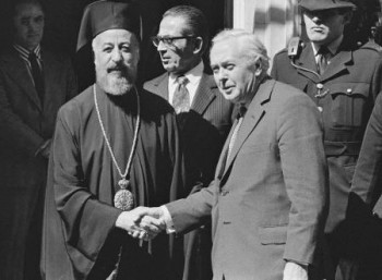 Ο Αρχιεπίσκοπος Μακάριος και ο Βρετανός πρωθυπουργός Χ. Γουίλσον Ο Αρχιεπίσκοπος Μακάριος και ο Βρετανός πρωθυπουργός Χ. Γουίλσον