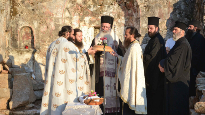 Λειτούργησε ξανά ο ιστορικός Ναός των Αγίων Αποστόλων στον Κούταβο
