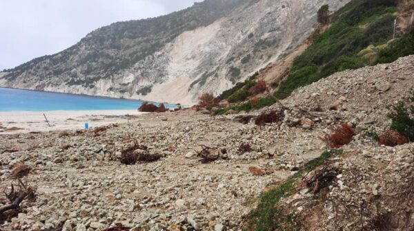 Μύρτος: Καθησυχαστικοί οι γεωλόγοι μετά τις κατολισθήσεις – Έρχεται γεωλογική έκθεση