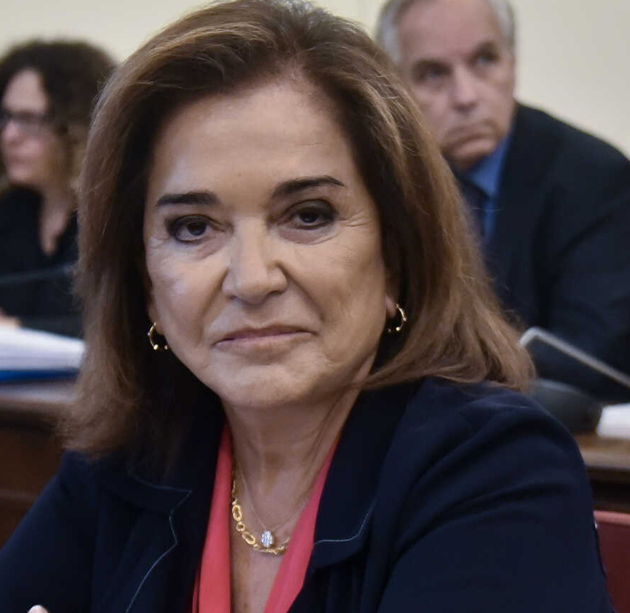 Ο Κυριάκος “κόβει” την Ντόρα απ’ τα ψηφοδέλτια της Ν.Δ.