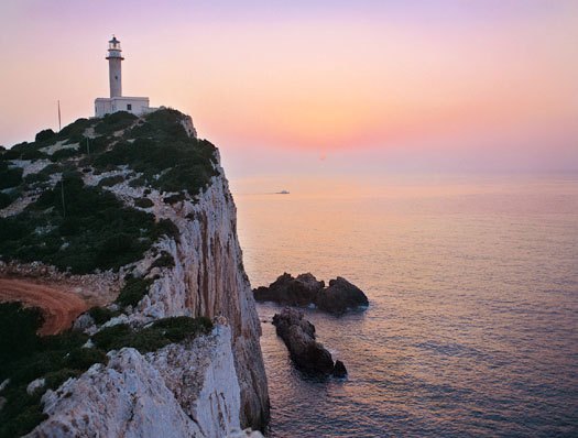 Ο Πολιτιστικός Σύλλογος Κομιτάτων οργανώνει ημερήσια εκδρομή στη Λευκάδα