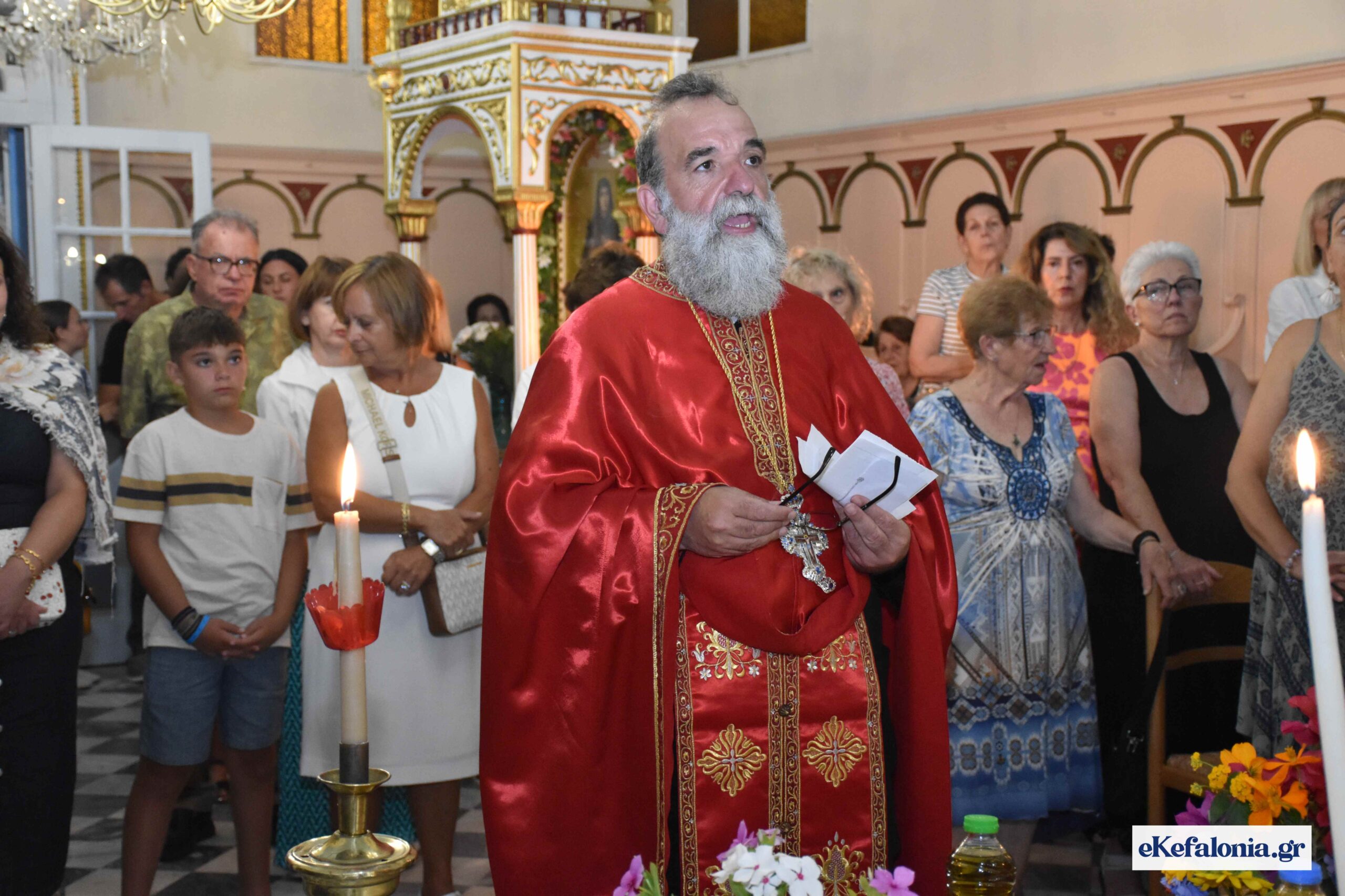 Πλήθος πιστών στον πανηγυρικό εορτασμό της Αγίας Παρασκευής στα Μεταξάτα [εικόνες +βίντεο]