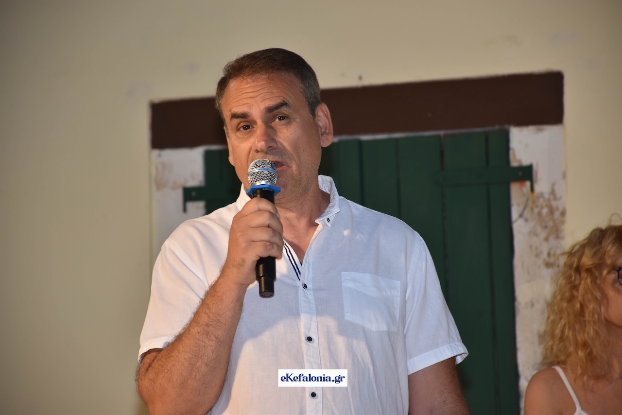 «Ριγανάδα & Καντάδα»: Ο Θαλασσόμυλος γέμισε μουσική, παράδοση και κόσμο [εικόνες +βίντεο]