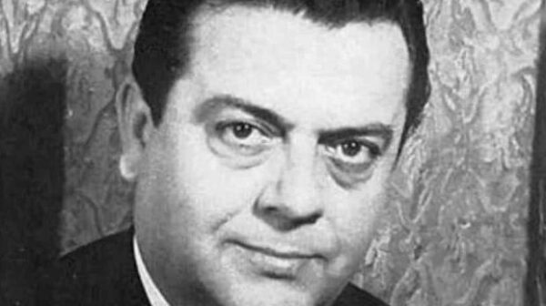 Τώνης Μαρούδας: Ο τροβαδούρος της αγάπης