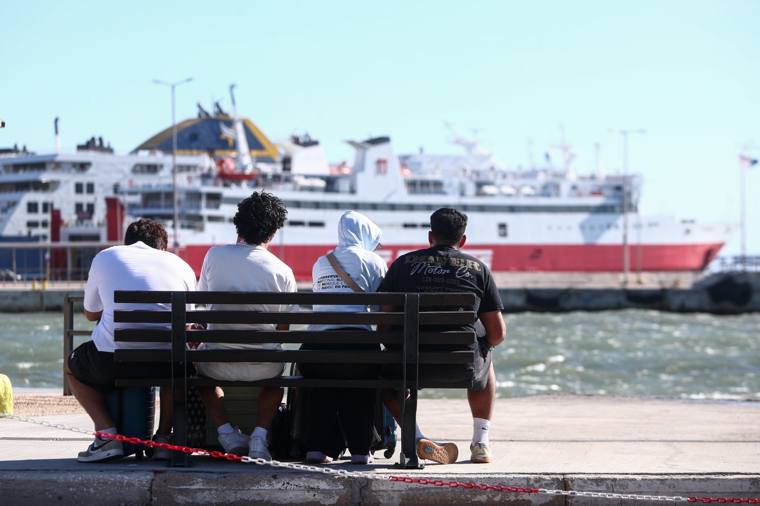 Επιστροφή από τις διακοπές: Πάνω από 125