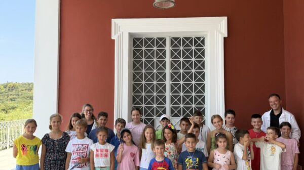 «Μικροί ερευνητές, μεγάλα μυστικά: Ανακαλύπτοντας το DNA»