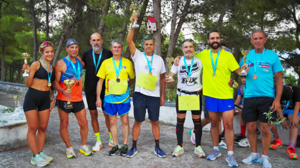 Πλήθος δρομέων έτρεξαν «προς το Τραπεζάκι, για το Τραπεζάκι» [εικόνες]