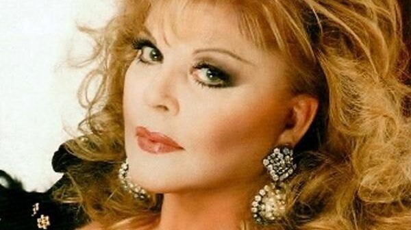 Ρίτα Σακελλαρίου: Η «άτακτη ζωή» μιας λαϊκής ντίβας