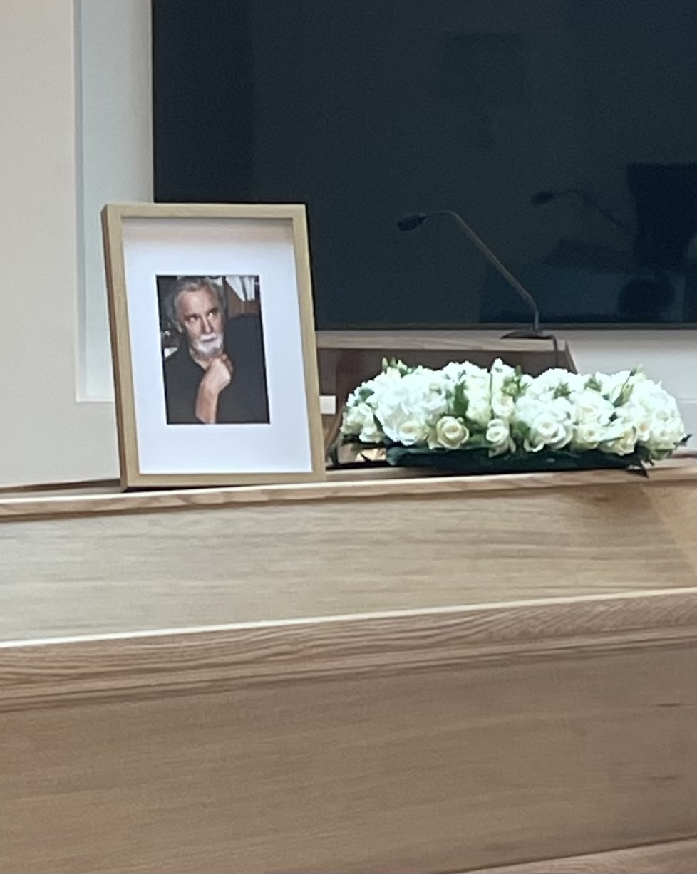 Στο Αποτεφρωτήριο Ριτσώνας το «ύστατο χαίρε» στον διανοούμενο Κωνσταντίνο Τσουκαλά