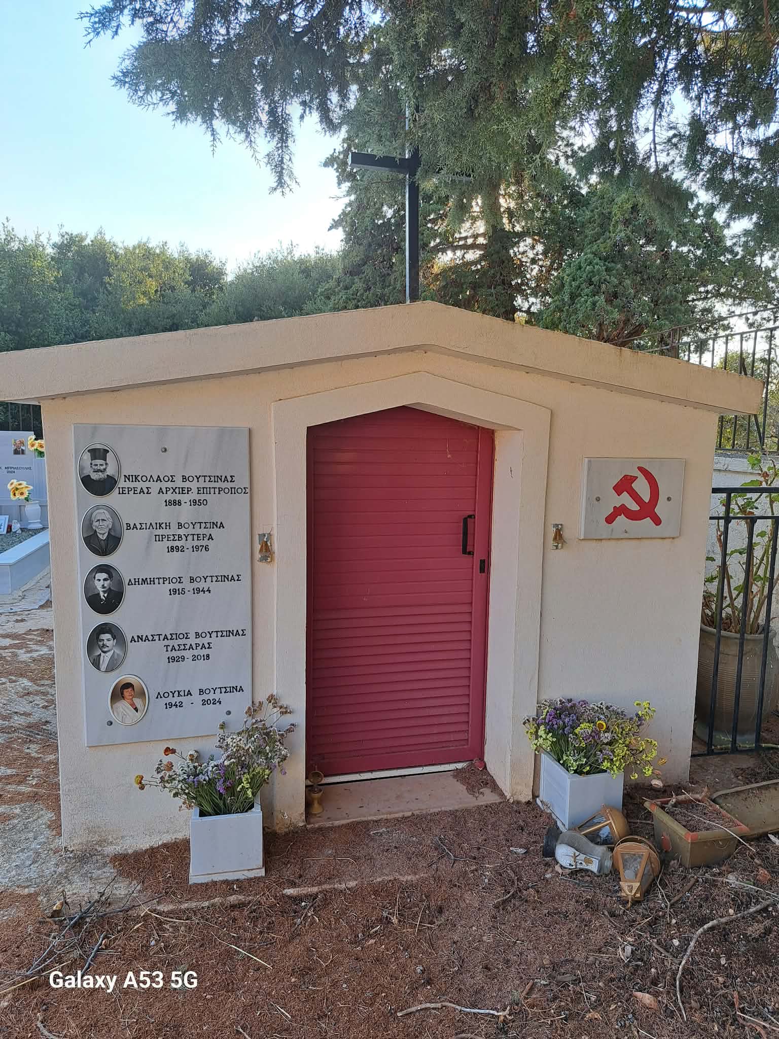 Το ΚΚΕ Κεφαλονιάς και Ιθάκης καταδικάζει την προσπάθεια βεβήλωσης του οικογενειακού τάφου Βουτσινά