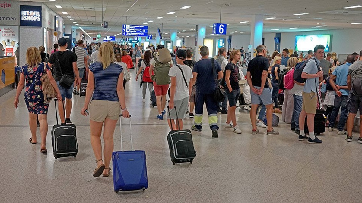 Ελληνικά αεροδρόμια: Πάνω από 60 εκατ
