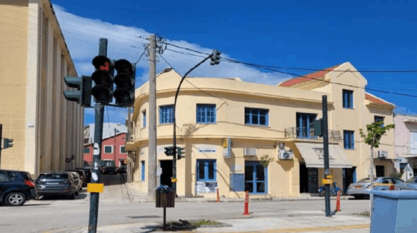 Ενοικιάζεται επαγγελματικός χώρος στο κέντρο του Αργοστολίου από τον Οίκο Ευγηρίας