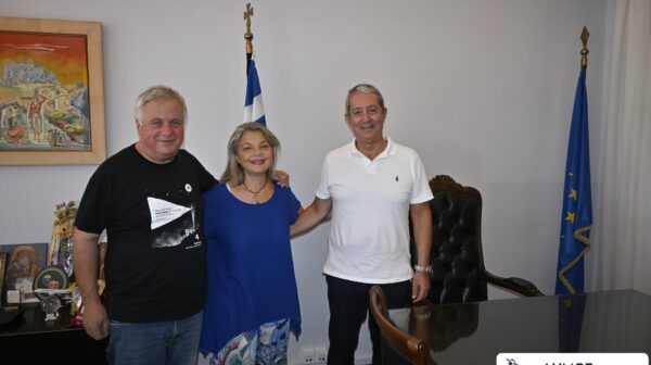 Επίσκεψη της Κεφαλονίτισσας συνθέτριας Πηγής Λυκούδη στο Δημαρχείο Αργοστολίου