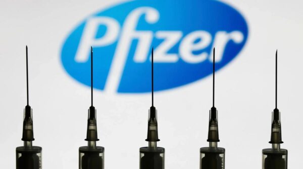 Η Pfizer ομολογεί Από θρόμβους αίματος μέχρι «turbo καρκίνους» Οι παρενέργειες του εμβολίου Covid-1
