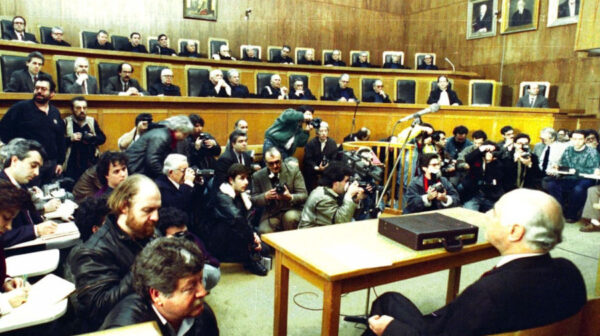 Η Ποινική Ευθύνη των Υπουργών