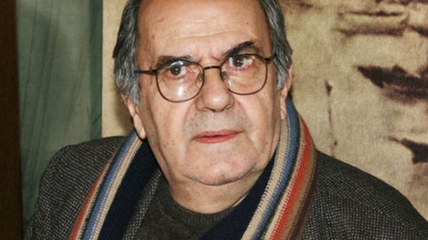 Κώστας Κουτσομύτης—  Βιογραφία