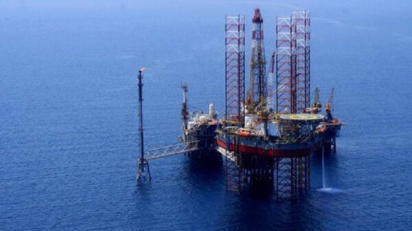 Λαϊκή Συσπείρωση: Οι εξορύξεις στο Ιόνιο γίνονται, για να αυξήσουν τα κέρδη τους οι ενεργειακοί κολοσσοί