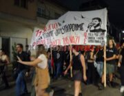 “Μάνα κουράγιο”
