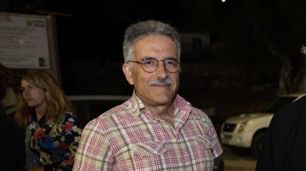 Με αφορμή τις βραβεύσεις για την πανδημία, ο Διονύσης Γαρμπής θυμίζει την προσφορά των οδοντιάτρων