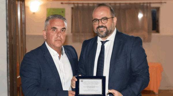 Ο Κουτουλάκης επίτιμος δημότης Ιθάκης