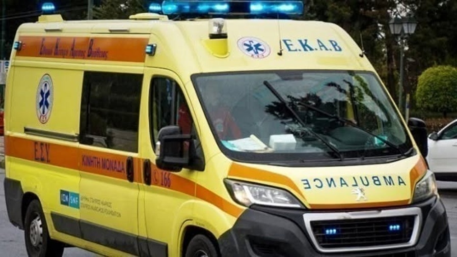 Ζάκυνθος: Σοβαρό τροχαίο στην περιοχή των Αμπελοκήπων, μετά τη σφοδρή σύγκρουση δίκυκλου οχήματος με αυτοκίνητο