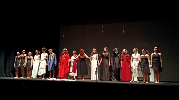 «Ανάσες Σιωπηλών Κραυγών» – Όταν η τέχνη δίνει φωνή στην ψυχική υγεία