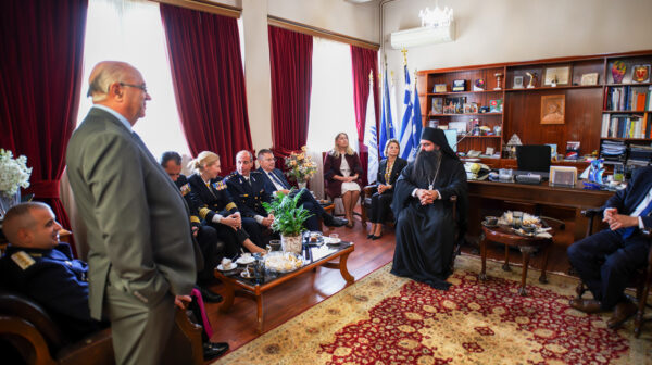 Αργοστόλι: Τιμήθηκε ο Μπάμπης Μακρής για την προσφορά του στον πολιτισμό της Κεφαλονιάς