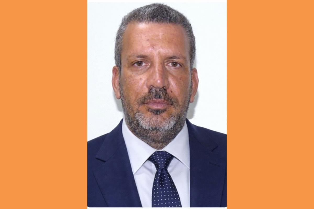 Διονύσης Περδίκης: «Τρεις το λάδι, τρεις το ξίδι κι έξι το λαδόξιδο»