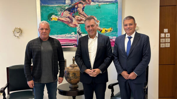 Καππάτος – Δρακουλογκώνας: Στον αναπληρωτή υπουργό Αθλητισμού για τα γήπεδα Καραβομύλου και Μακρυώτικων