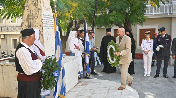 Με λαμπρότητα το μνημόσυνο για τους πεσόντες της Ναυμαχίας της Ναυπάκτου στο Αργοστόλι [εικόνες ]