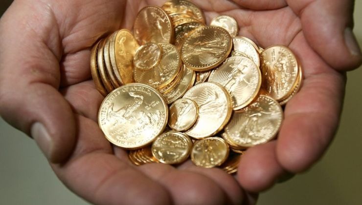Πάνω από 21.000 χρυσές λίρες ρευστοποιήθηκαν το 9μηνο του 2026. Οι Έλληνες τις πουλούν μαζικά