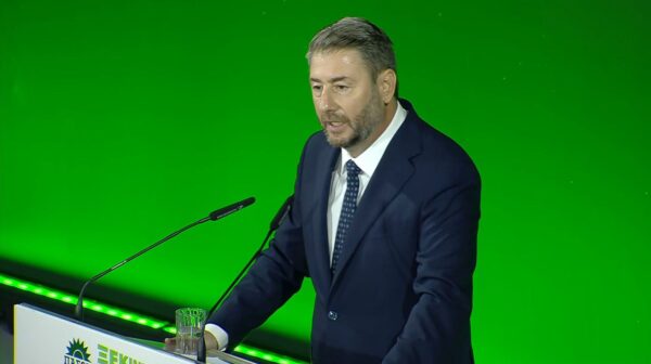 ΠAΣOK: Οκτώ παρεμβάσεις Ανδρουλάκη για κύρια κατοικία, αγροτική περιουσία, 120 δόσεις, ιδιωτικό χρέος