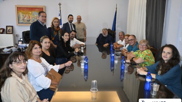 Συνάντηση Δημάρχου Αργοστολίου με τους βουλευτές του ΠΑΣΟΚ Μανώλη Χριστοδουλάκη και Κατερίνα Σπυριδάκη