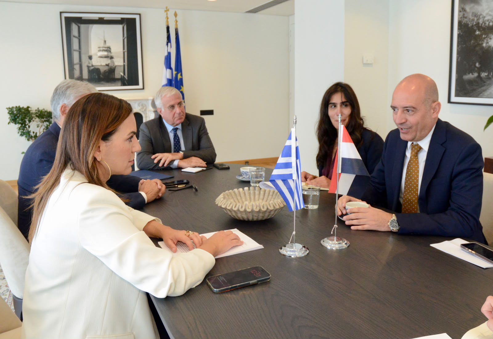 Συνάντηση Όλγας Κεφαλογιάννη με τον νέο Πρέσβη της Αιγύπτου στην Ελλάδα – Ανάπτυξη της συνεργασίας στον τομέα του τουρισμού