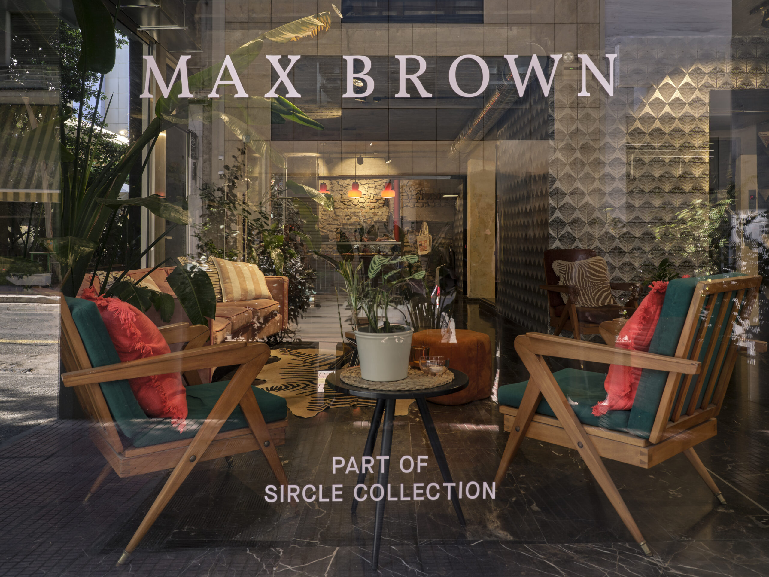 ΤΟ MAX BROWN HOTELS ΑΝΟΙΓΕΙ ΤΙΣ ΠΟΡΤΕΣ ΤΟΥ ΣΤΗΝ ΑΘΗΝΑ