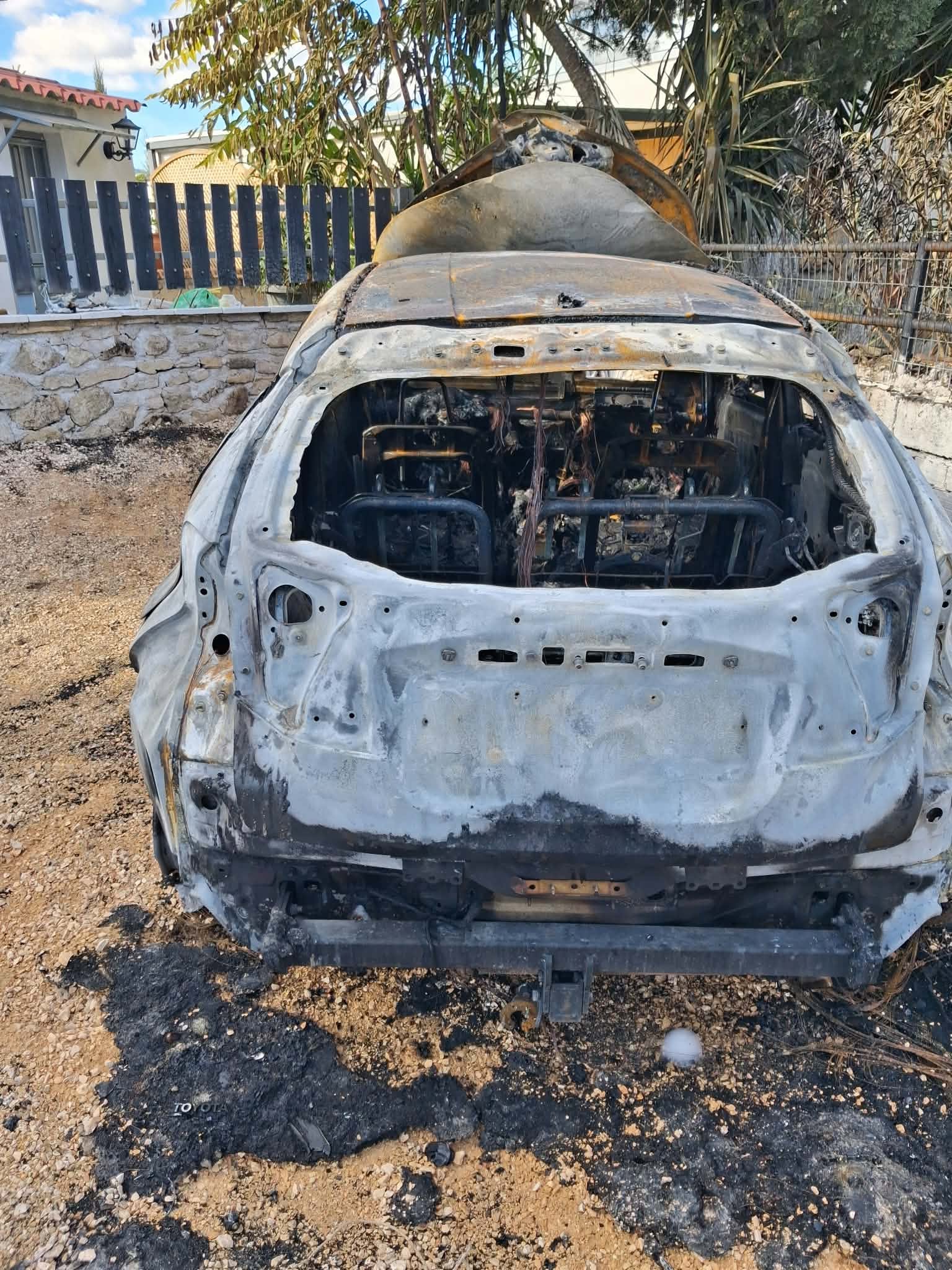 Ζάκυνθος: Εμπρησμός αυτοκινήτου στο Βανάτο – Ο δεύτερος σε μία εβδομάδα